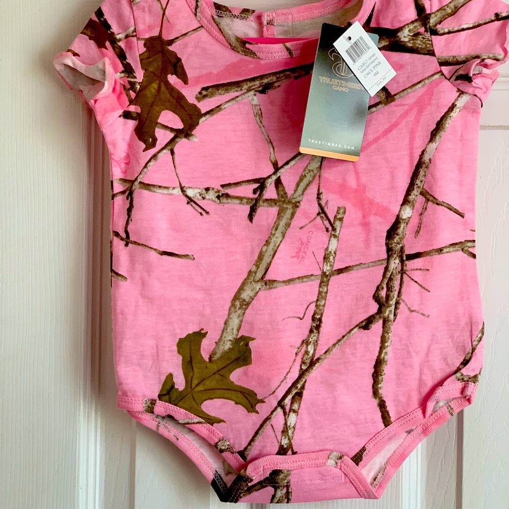 NWT True Timber Pink Camo one piece Onesie Sz 9 months